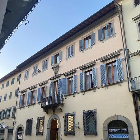 Palazzo Mari Suite & Rooms B&B Montevarchi Extérieur photo