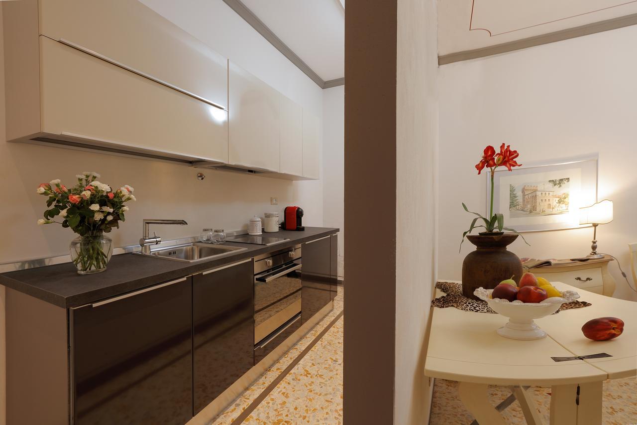 Palazzo Mari Suite & Rooms B&B Montevarchi Extérieur photo