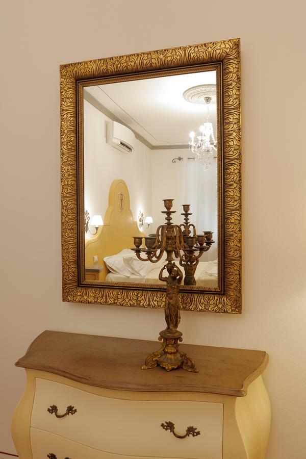 Palazzo Mari Suite & Rooms B&B Montevarchi Extérieur photo